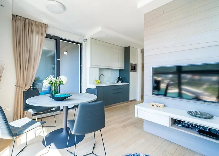 Crown - Emerald 1 Bd