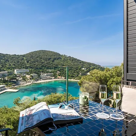 Crown - Emerald 1 Bd