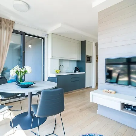 Crown - Emerald 1 Bd
